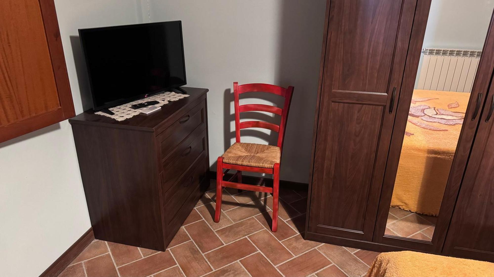Appartamento Isenesi Gambassi Terme Eksteriør billede